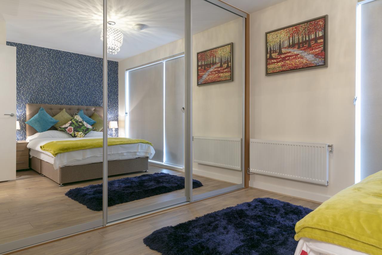 Modern & Exquisite Trumpington Townhouse With Parking & 5 Mins To Papworth Hospital Кембридж Экстерьер фото